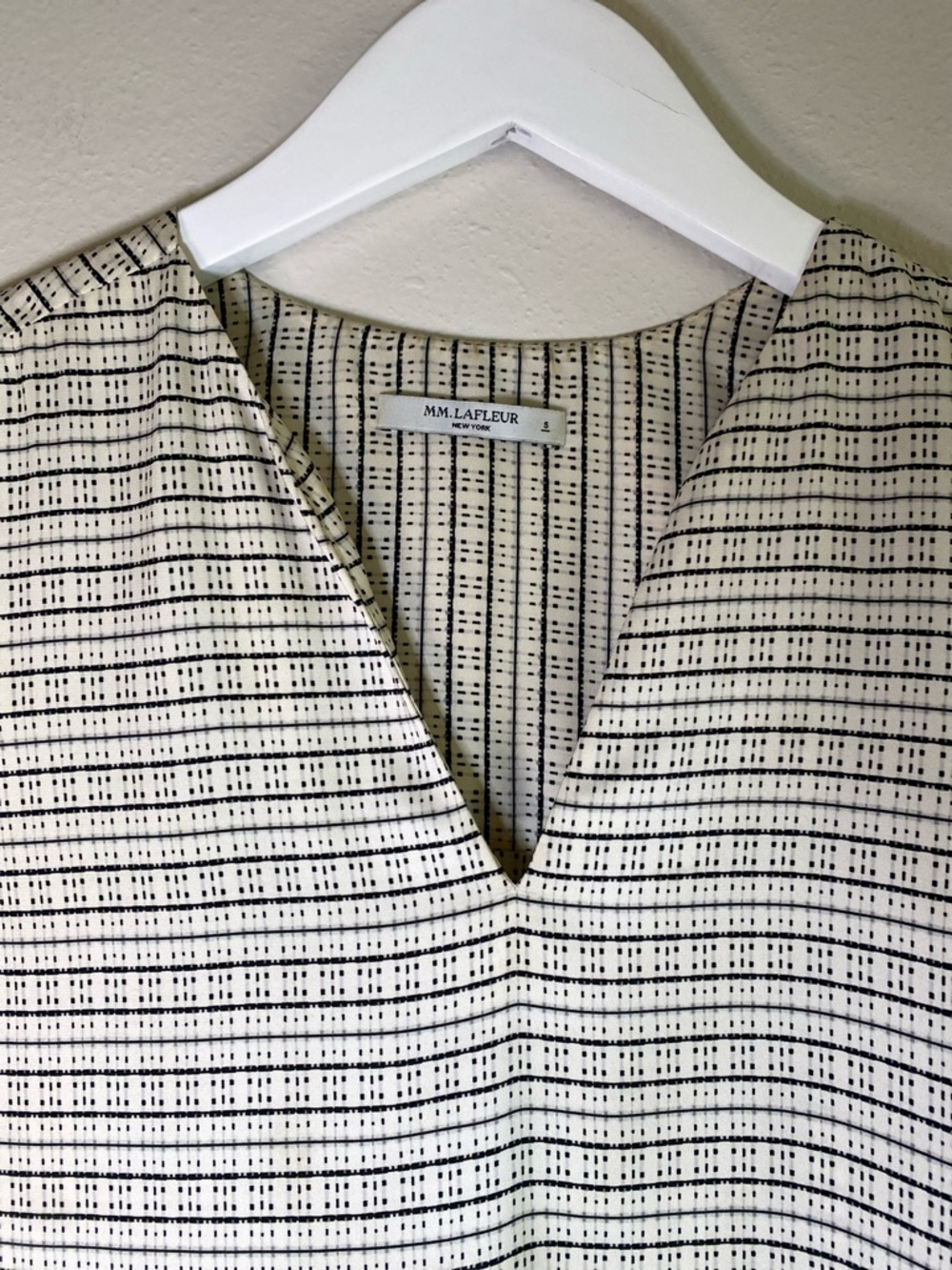 M.M.LaFleur "The Lagarde" Top - Morse Code Print Size Small - Picture 3 of 10